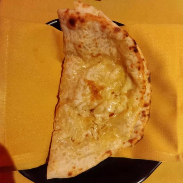 Cheese Naan